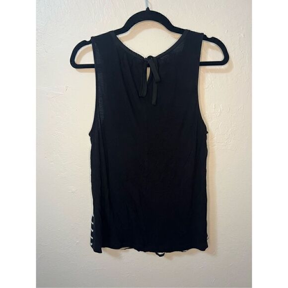 SOLD🚫 ELLE Sleeveless Striped Top Women’s Medium - Picture 4 of 6